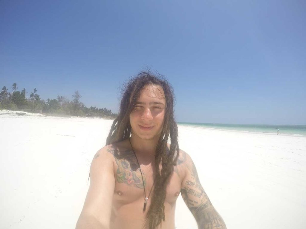 Afrika, Keňa - Mateo na pláži