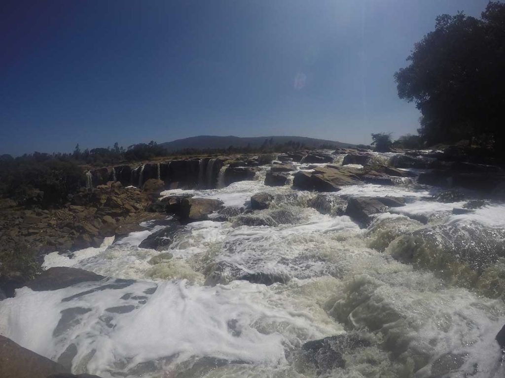 Afrika, Keňa - vodopády Fourteen Falls