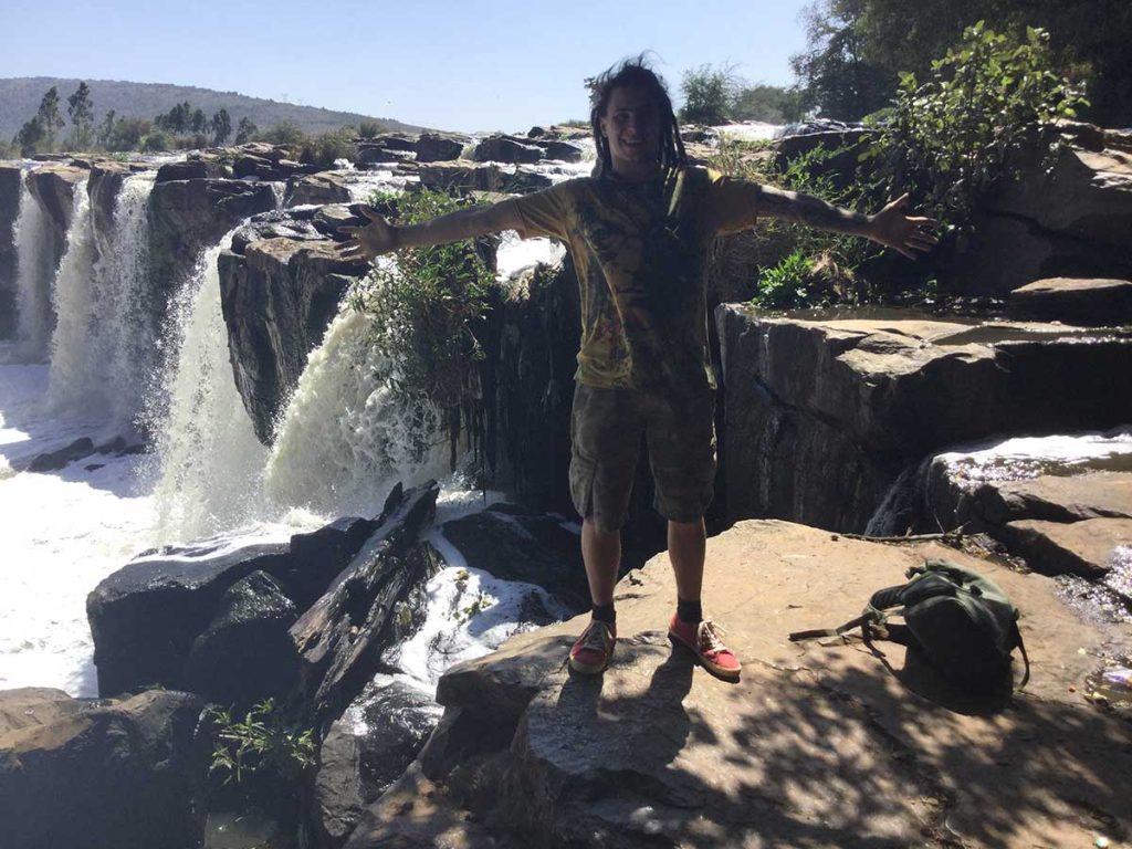 Afrika, Keňa - vodopády Fourteen Falls a Ja