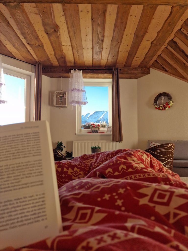 Ždiar - ranné čítanie a výhľad na Tatry